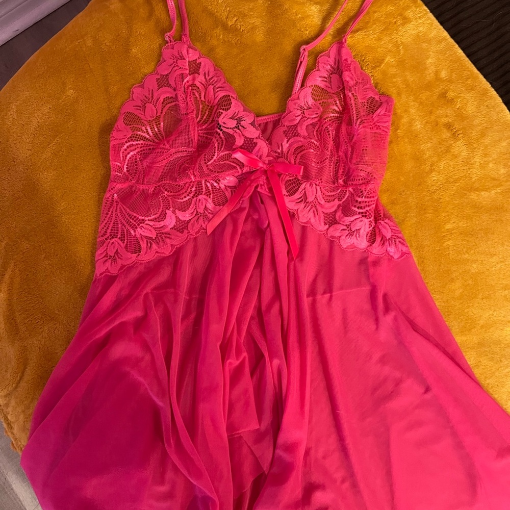 Pink nightie/lingerie!